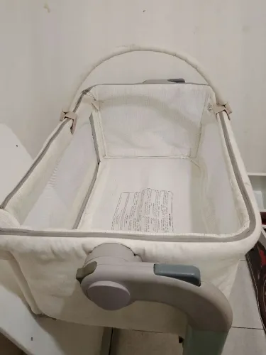 Berço balanço portátil com rodinhas 
