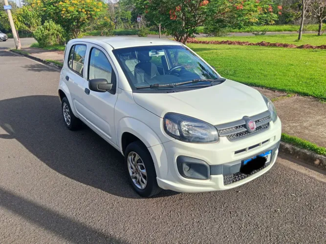 Fiat Uno Attractive 1.0 EVO Fire Flex 8V 5P 2020