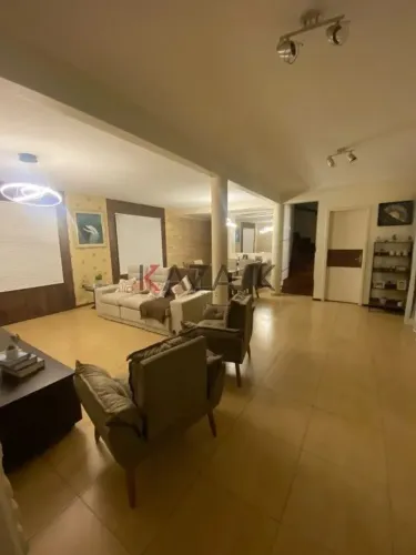 Comprar/venda: Casa no Canto da Natureza, Lazer completo, piscina, 4 dormitórios (2 suíte)