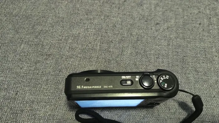 Câmera Sony Cybershot 16.1 MP DSC-H70