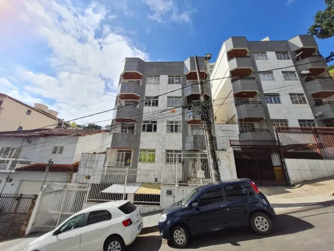 Apartamento com 2 quartos para alugar, 70 m² por R$ 1.250,00/mês - Granbery - Juiz de Fora