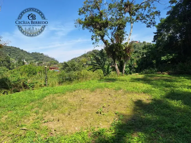 Terreno para venda com 799 metros quadrados em Quitandinha - Petrópolis - RJ