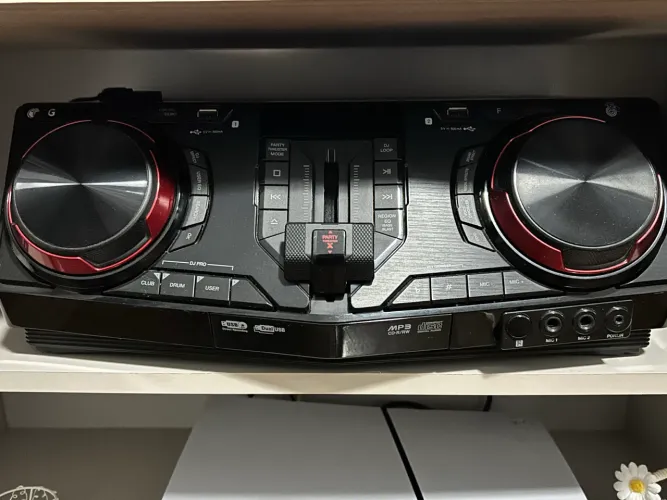Som LG Xboom 1800 rms