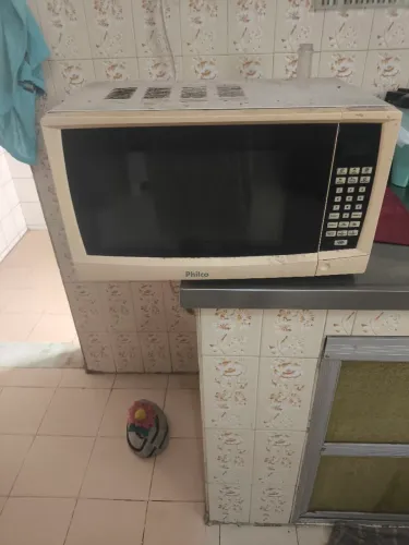 Microondas $ 80 $70 funcionando sem o prato 