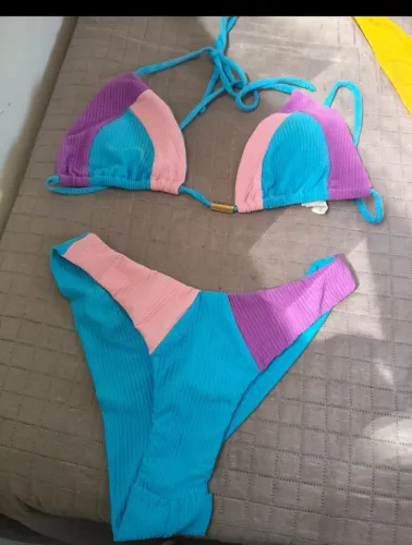 Lindos biquínis