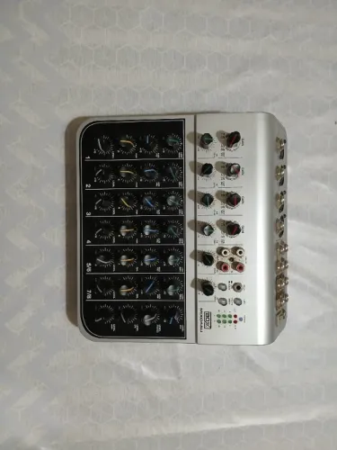 Mesa de som