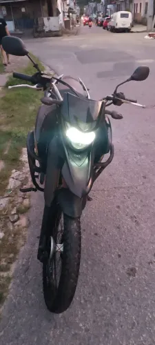 Vendo Lander 250cc único dono IPVA pago