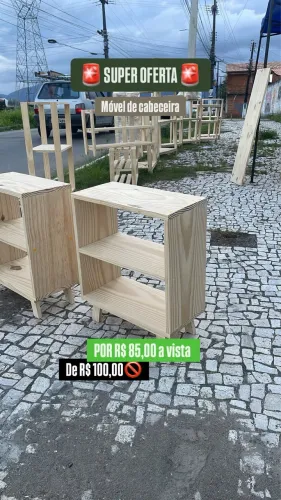 Móvel de cabeceira em madeira pinus
