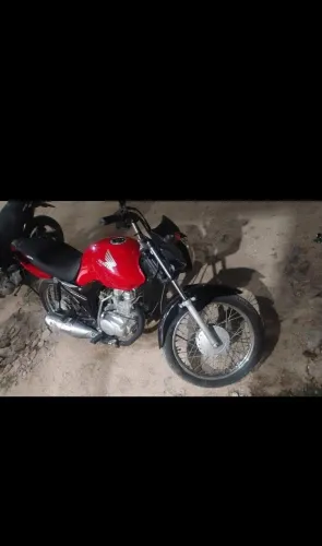 Moto bem conservada