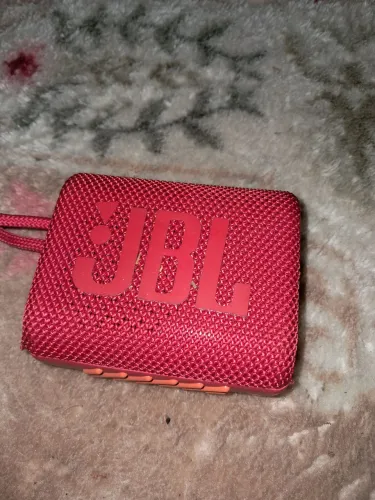 ? Caixa de Som JBL Portátil Vermelha R$ 80
