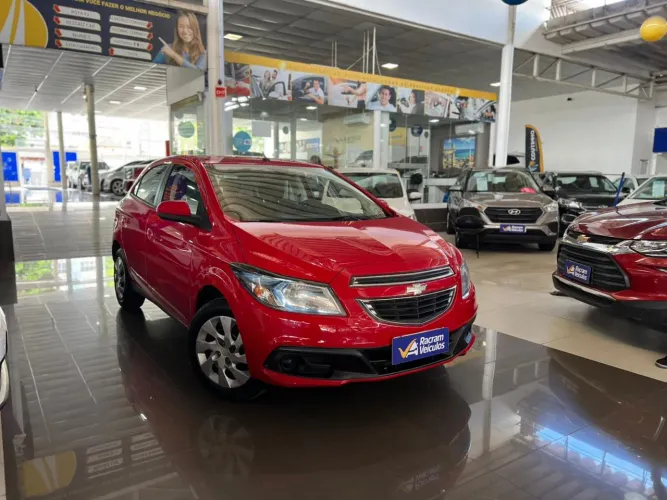 Chevrolet Onix Hatch LT 1.4 8V Flex Power Aut. 4P 2015