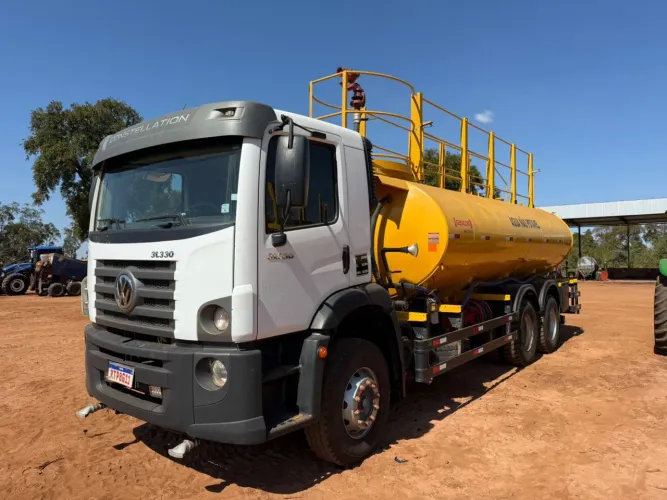 VW 31.330 6x4 pipa Gascom 20.000 litros