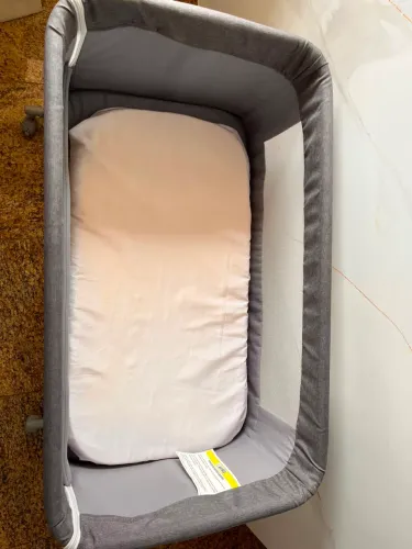 Berço Portátil Kababy em perfeito estado
