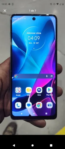 Moto g200