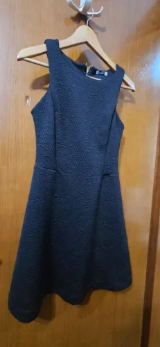 Vestido preto grosso tamanho P