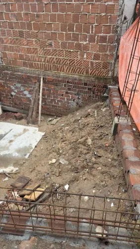 OPORTUNIDADE IMPERDÍVEL, terreno 5 de largura com 15 de comprimento no bairro muito bom!
