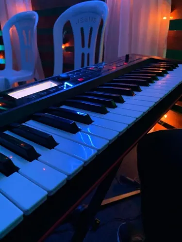 Teclado Sintetizador Korg Kross 61