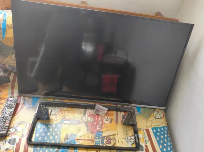 Tv com defeito, imagem fica sombrada. PEÇAS RESTANTES