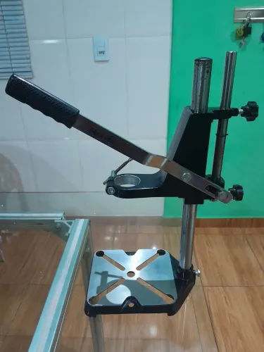 Suporte manual para Furadeira