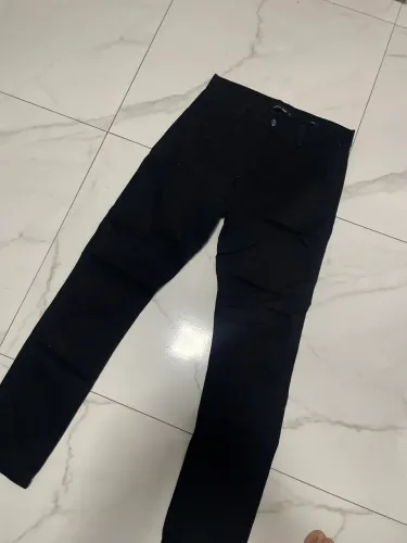 Calça jeans 42 slim preta