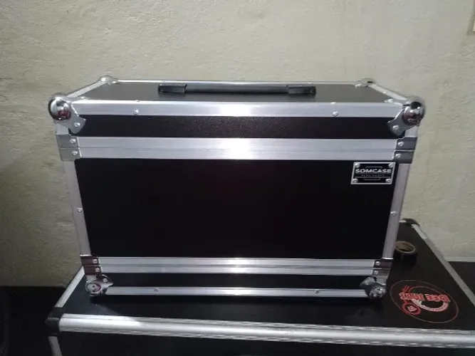 CASE PERIFERICOS OU MESA DIGITAL UI16 SOUNDCRAFTER
