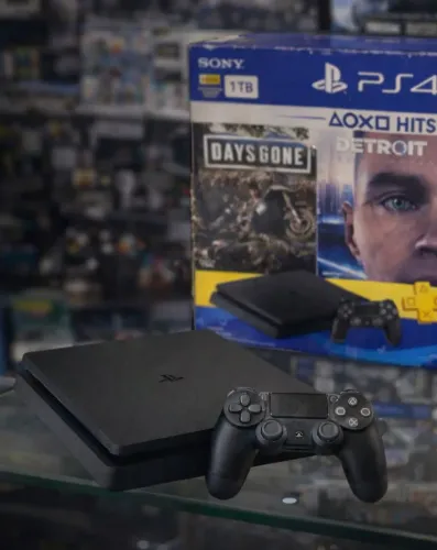 PlayStation 4 Slim 1 TB 90 dias de garantia