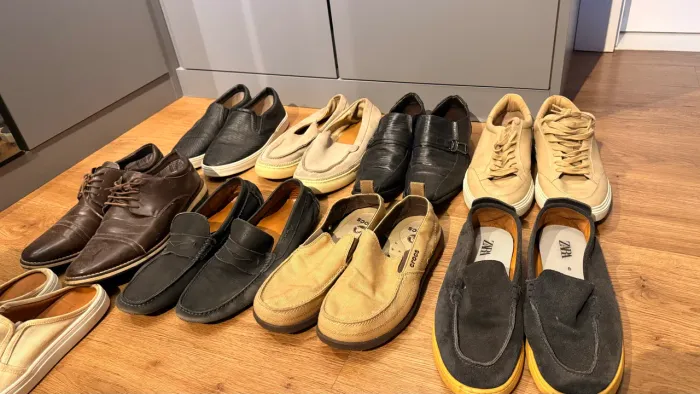 8 pares de sapato masculino TAM 43