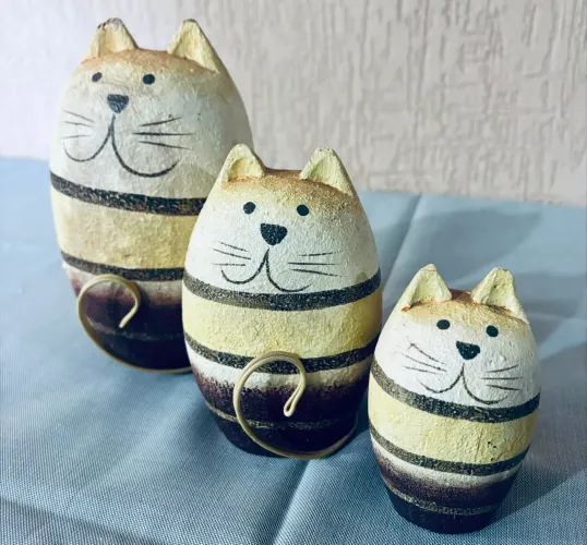 Trio De Gatinhos Decorativos Em Madeira Rústica - Lindo!
