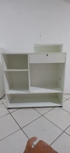 balcão caixa ou balcão de atendimento comercial.