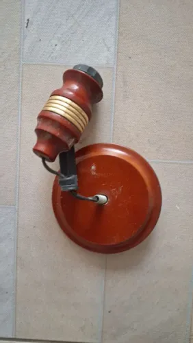 Spot de iluminação antigo 