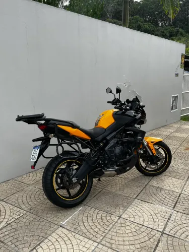 Kawasaki Versys 650cc City Top