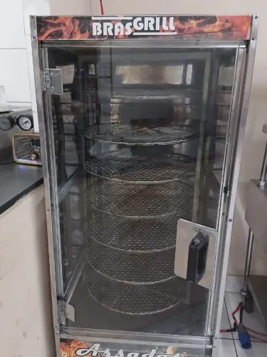 Máquina de assar frango e carne 
