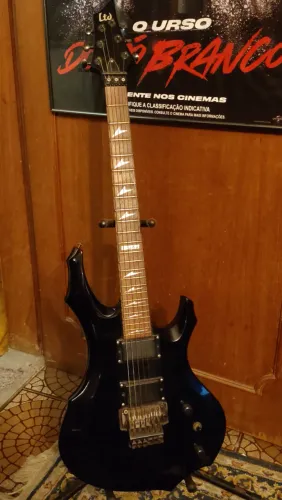 Guitarra LTD F-250 by ESP