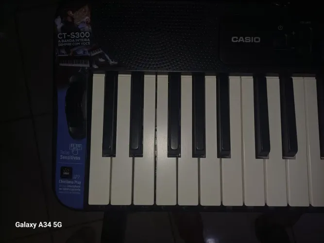 Vendo teclado CASIO CT - S300