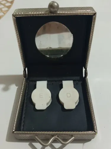 Estojo para lentes de contato rígida - 1970