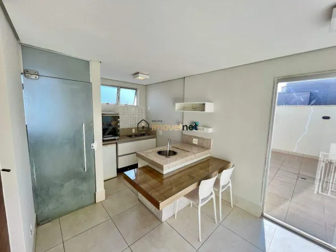 Cobertura à venda, 4 quartos, 1 suíte, 2 vagas, Alto Barroca - Belo Horizonte/MG