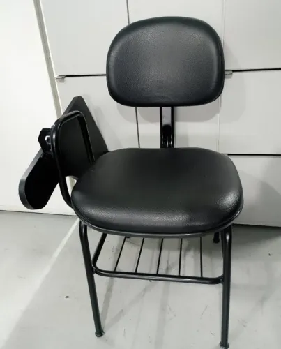 Cadeira Secretária com Prancheta Escamoteável e Removível, Universitária