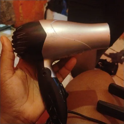 Secador de cabelo