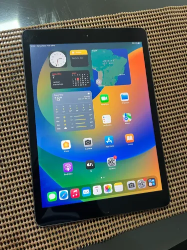 iPad 8