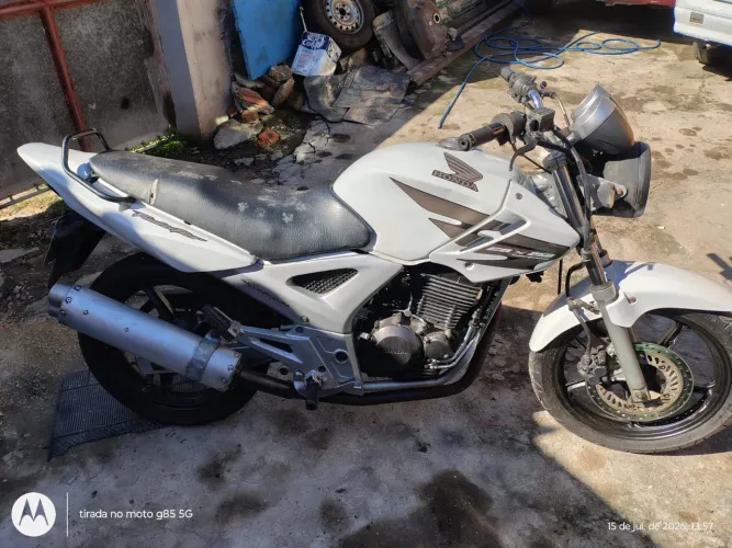CBX 250 TWSTER-BRANCA