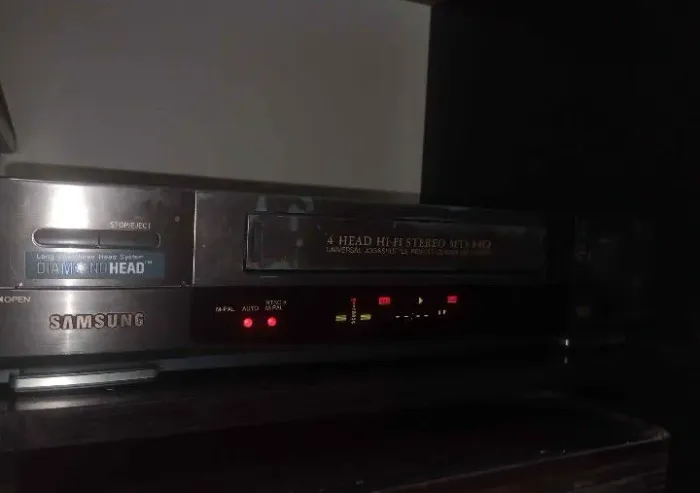 Videocassete Samsung Winner VK-800 - 4 Cabeças Hi-Fi