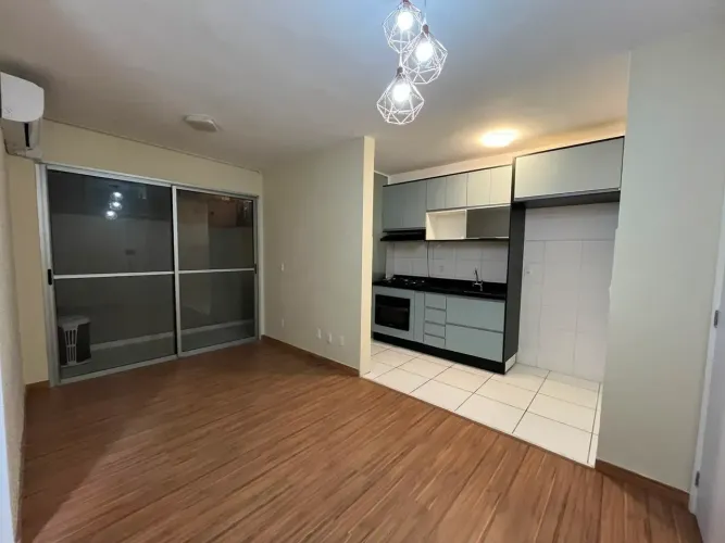 Apê de 2qts garden com 1 suíte. Armarios planejados na cozinha. split na sala. Cooktop e f