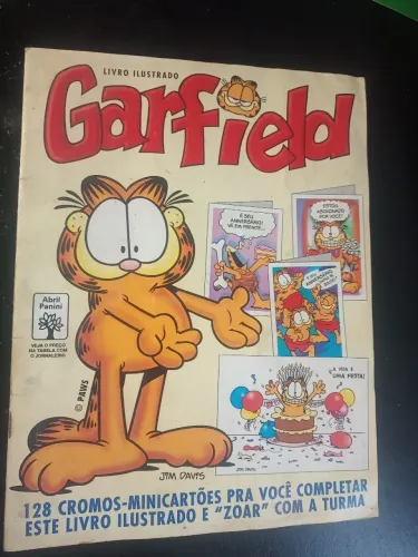Álbum do Garfield com 38 cards com a folha dos signos