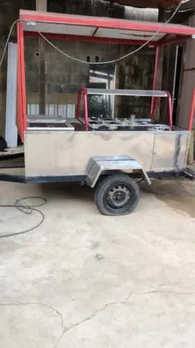 VENDO: Carrinho de Lanches Reboque (Churrasquinho / Cachorro-Quente)