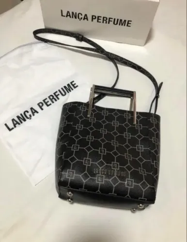 Bolsa preta couro Lança Perfume
