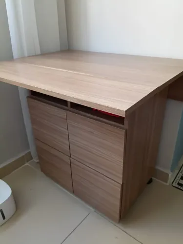 Mesa Tampo Dobrável Com 4 Bancos B10 Cor Montana 80cm