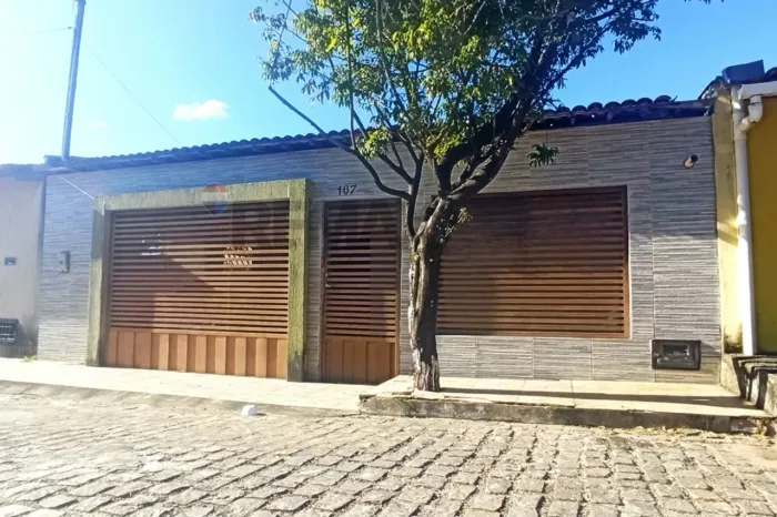 "Casa Aconchegante à Venda em Pajuçara, Natal" !!
