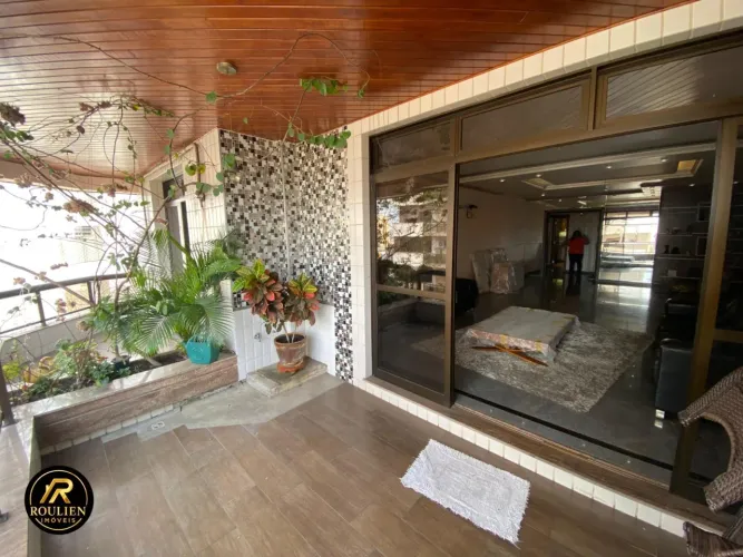 Apartamento à venda no Centro de Nova Iguaçu-RJ: 4 quartos, 1 suíte, 1 sala, 2 vagas, 208,