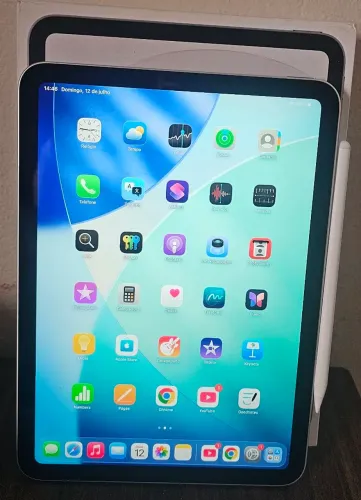 iPad A16 128 - Usado poucas vezes + caneta + capa magnética + película paperlike
