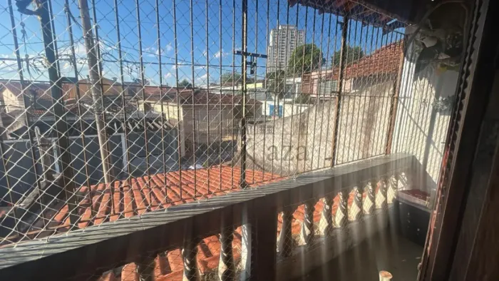 Oportunidade - Casa Sobrado - Jacareí - Centro - 2 Dormitórios - 180m².